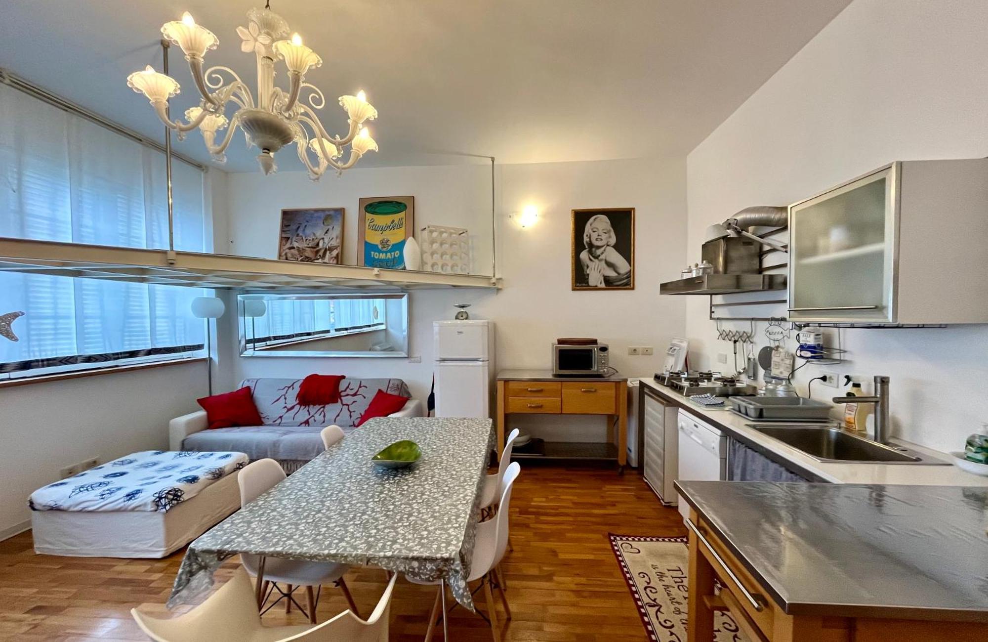 Apartment Art District Loft